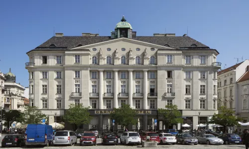 B011 Hotel Grandezza (Cyrilometodějská záložna)